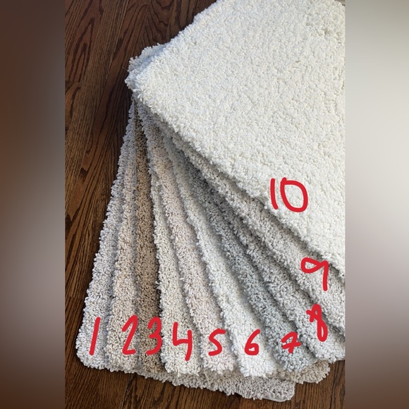 (4) 27.5inches x 17 inches Beige Shaggy Rug/Mat - Picture 4 of 4